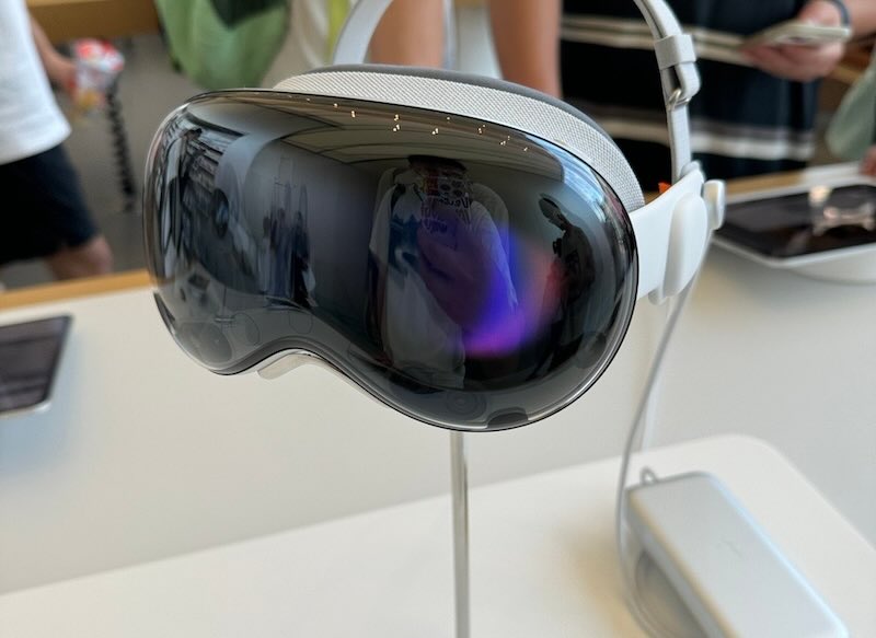Vision Pro: Apple's Bold Leap into Human-Centered Computing
